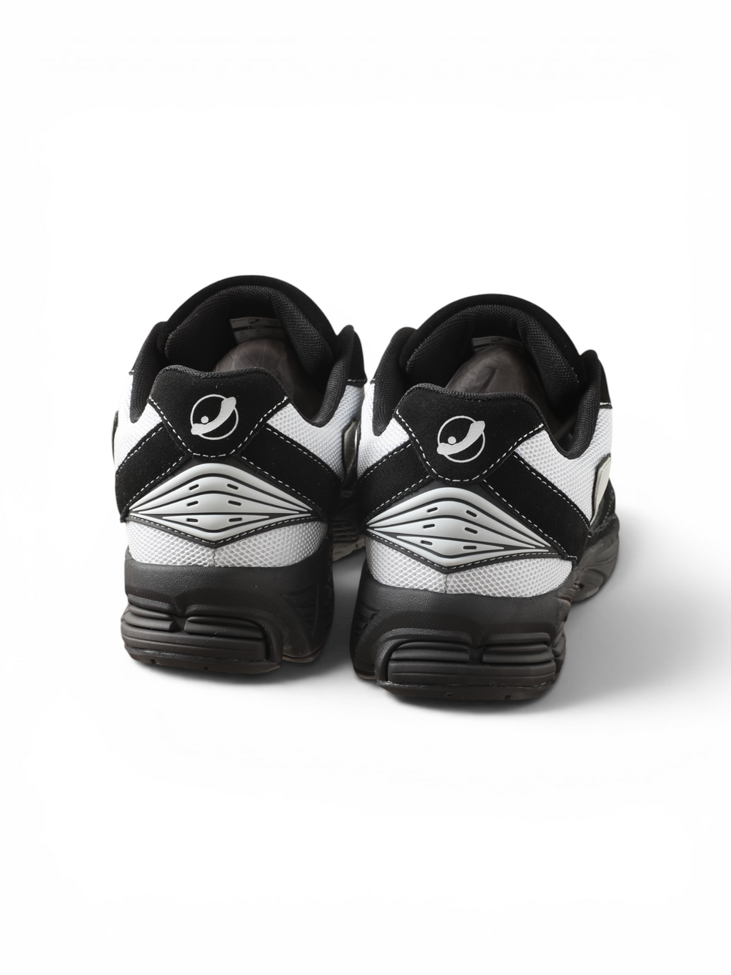 “V2” Runnas (LIMITED PRE-ORDER)