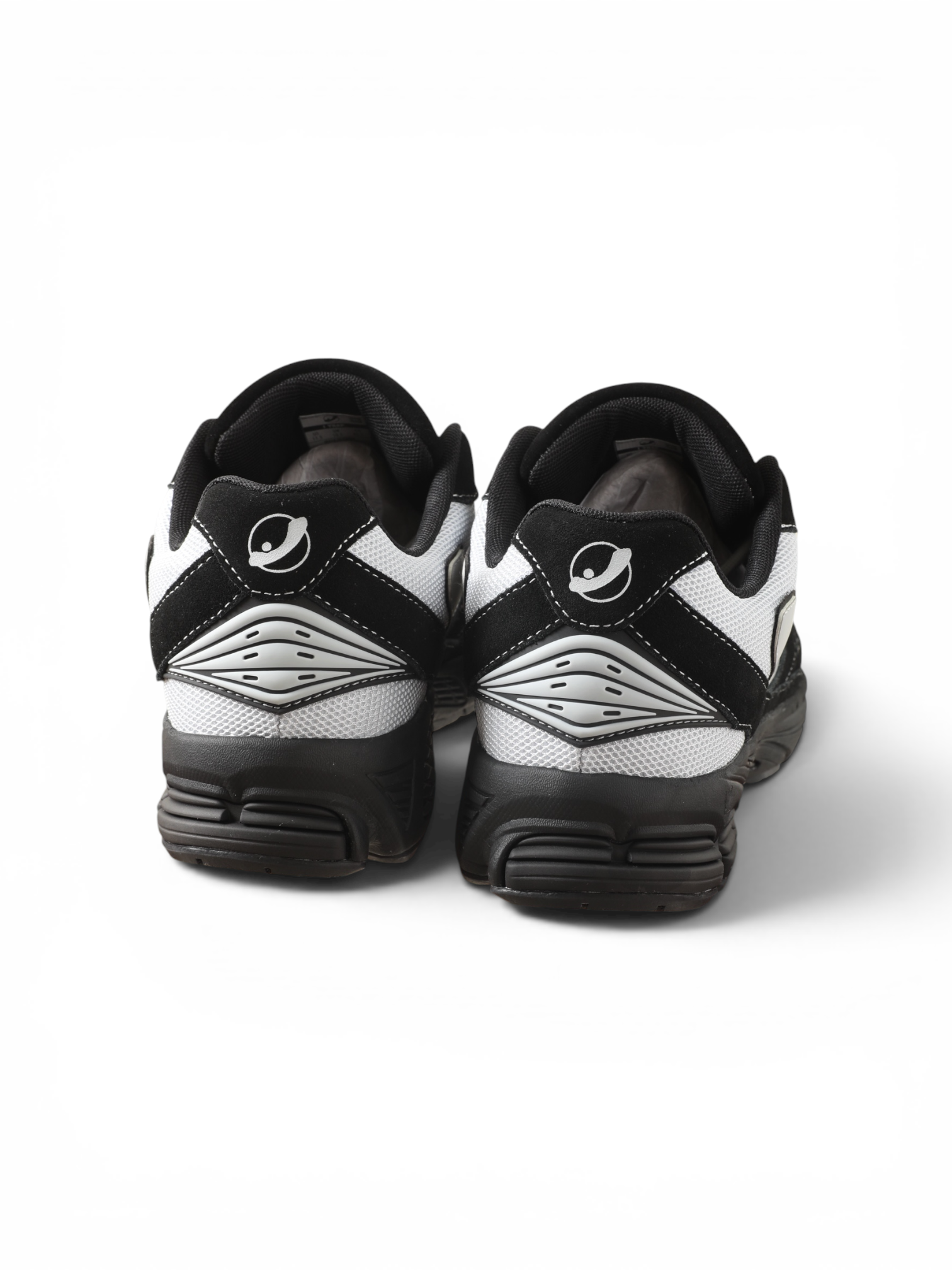 “V2” Runnas (LIMITED PRE-ORDER)